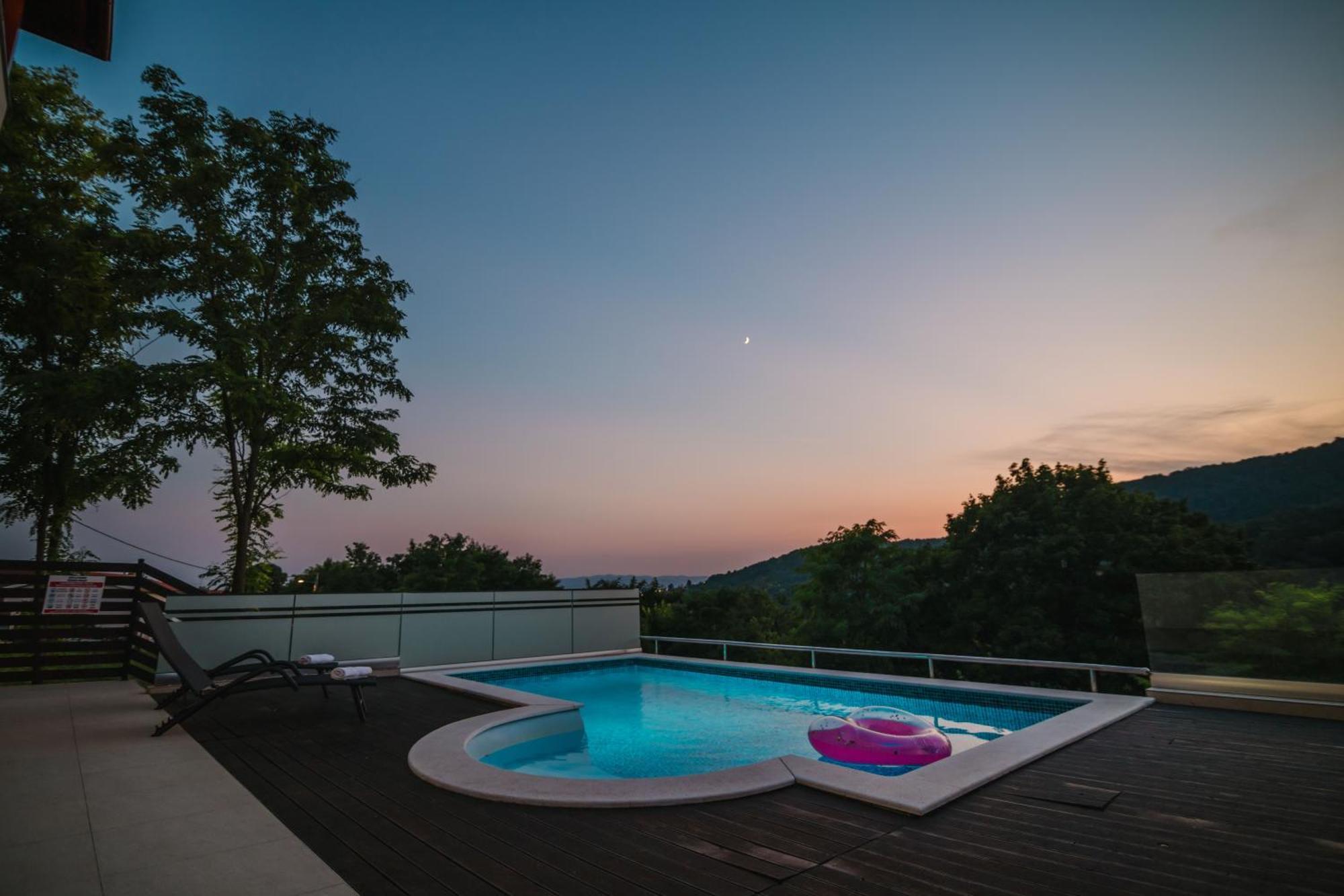 Carobni Pogled Zagreb Villa Luaran gambar